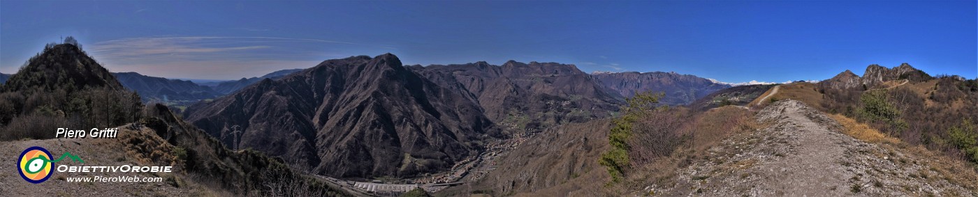 58 Percorro la linea tagliafuoco-Sent. 594 in tutta la sua lunghezza per poi salire al Pizzo di Spino.jpg